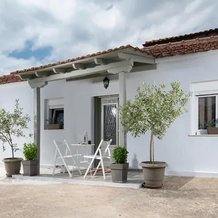 Agrikia Tis Vasilikis *