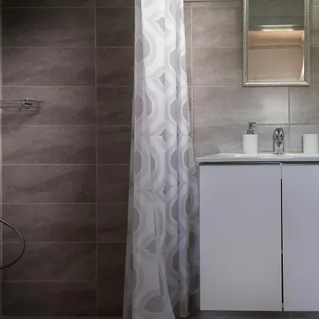 Agrikia Tis Vasilikis * Ormília