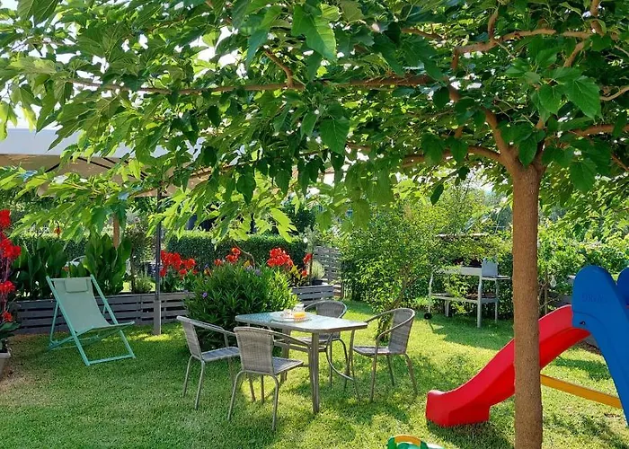 Agrikia Tis Vasilikis *