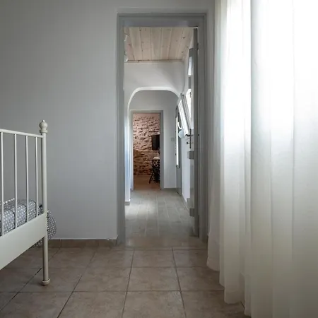 Apartment Agrikia Tis Vasilikis *